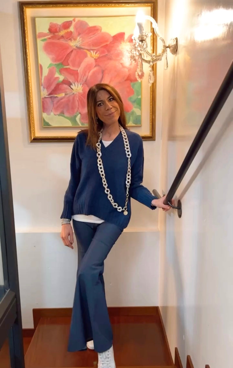 SCOLLO V PIUMA OVERSIZE ❤ BLU JEANS