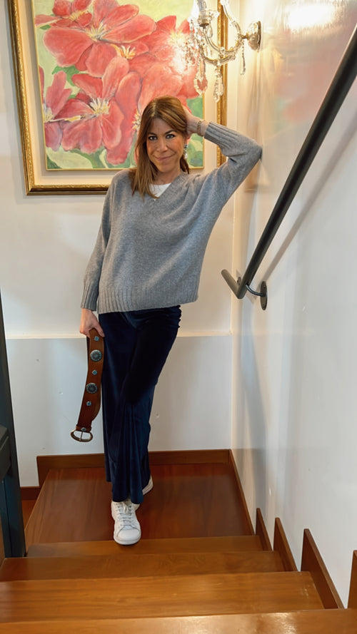 SCOLLO V PIUMA OVERSIZE ❤ GRIGIO MEDIO
