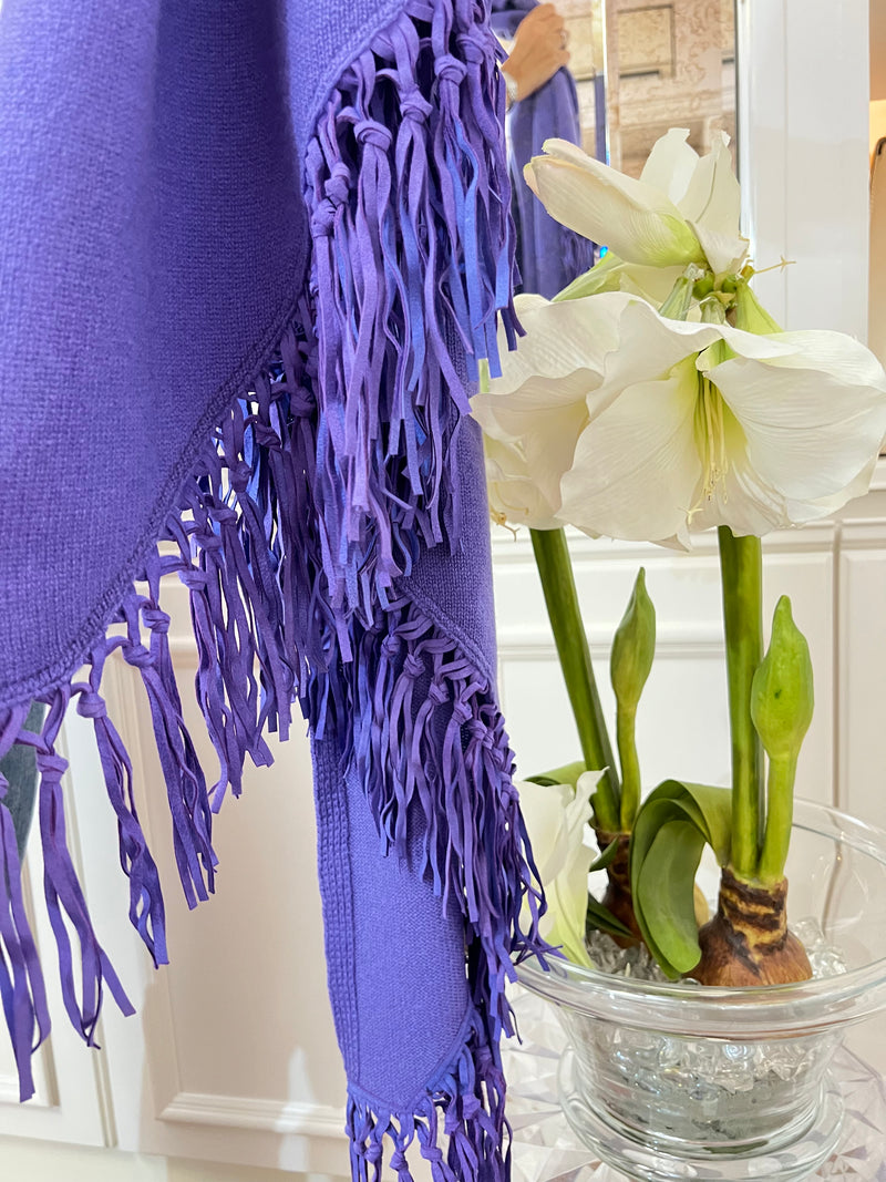 Maxi triangolo LAVANDA INTENSO con frange scamosciate SU RICHIESTA