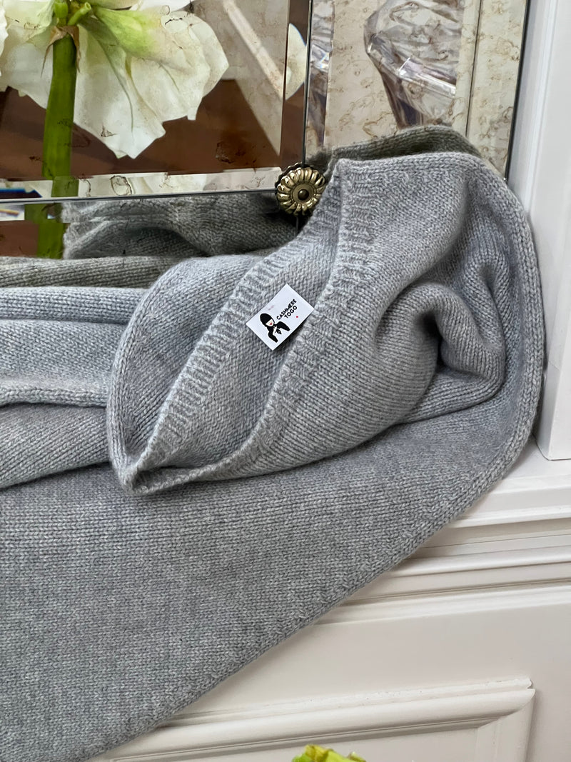 PONCHO CON FRANGE GRIGIO PERLA MEDIO | 100% CASHMERE