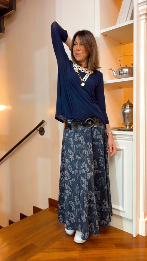 LA T-SHIRT "A SHAPE" BLU  🖤 LA BASE PERFETTA