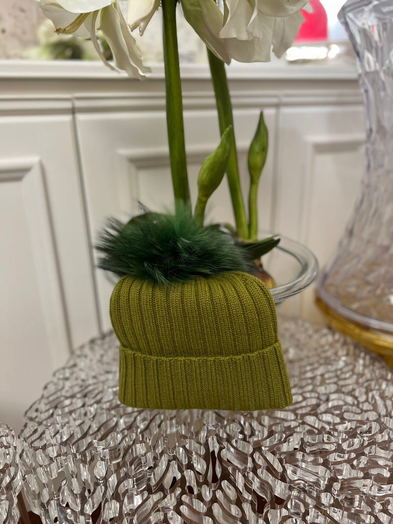 Cappello con pompon KAKHI | 100% CASHMERE