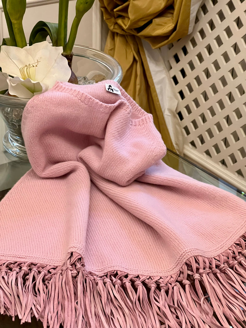 PONCHO CON FRANGE ROSA | 100% CASHMERE