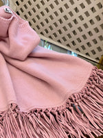 PONCHO CON FRANGE ROSA | 100% CASHMERE